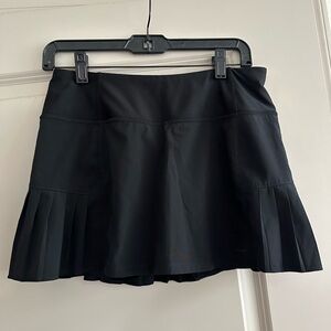 Black high waisted athletic skirt